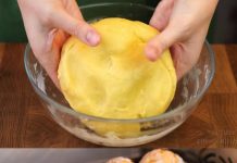 RASPUCANI BOŽIĆNI LIMUN KEKSIĆI… Jednostavna priprema za prhke kolačiće… RASPUCANI BOŽIĆNI LIMUN KEKSIĆI… Jednostavna priprema za prhke kolačiće… - featured image