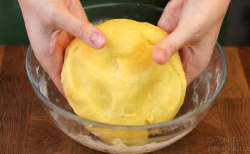 RASPUCANI BOŽIĆNI LIMUN KEKSIĆI… Jednostavna priprema za prhke kolačiće… RASPUCANI BOŽIĆNI LIMUN KEKSIĆI… Jednostavna priprema za prhke kolačiće… - featured image