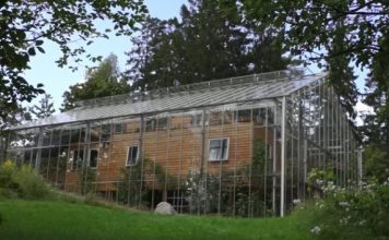 Nevjerovatna kuća budućnosti: Par iz Švedske napravio dom gdje ljeto traje 365 dana! Nevjerovatna kuća budućnosti: Par iz Švedske napravio dom gdje ljeto traje 365 dana! - featured image