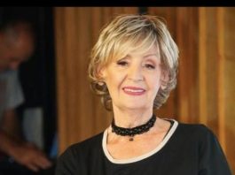 Lepa Lukić (85) priznala da ima dečka, evo ko je on: “Spojili smo se poslije 50 godina” Lepa Lukić (85) priznala da ima dečka, evo ko je on: “Spojili smo se poslije 50 godina” - featured image