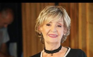 Lepa Lukić (85) priznala da ima dečka, evo ko je on: “Spojili smo se poslije 50 godina” Lepa Lukić (85) priznala da ima dečka, evo ko je on: “Spojili smo se poslije 50 godina” - featured image