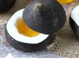 REŠITE SE ŠLAJMA IZ PLUĆA I GRLA: Sve što će vam trebati je prirodni eliksir od meda i rotkve REŠITE SE ŠLAJMA IZ PLUĆA I GRLA: Sve što će vam trebati je prirodni eliksir od meda i rotkve - featured image