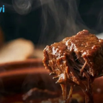 Sipajte čašu ove namirnice u grah ili gulaš: Meso se raspada, ukus je vrhunski, a stomak ne nadima