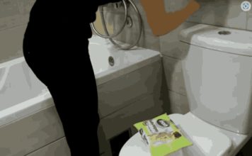 ŽENA SIPALA 0VO U V0DOKOTLIĆ I IZAZVALA BURU NA INTERNETU: Kupatilo joj miriše mjesecima, a caka nikad prostija ŽENA SIPALA 0VO U V0DOKOTLIĆ I IZAZVALA BURU NA INTERNETU: Kupatilo joj miriše mjesecima, a caka nikad prostija - featured image