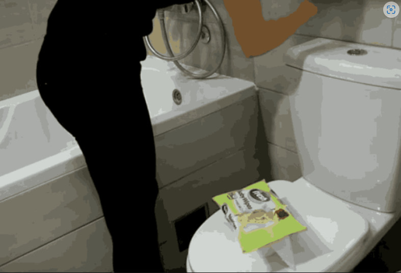 ŽENA SIPALA 0VO U V0DOKOTLIĆ I IZAZVALA BURU NA INTERNETU: Kupatilo joj miriše mjesecima, a caka nikad prostija - featured image