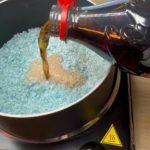 Uzmite običnu koka-kolu, naribajte komad sapuna i neka vam bude pri ruci ovaj kućni trik: KORISTIM GA GODINAMA I PREPORUČAM GA SVIMA! Uzmite običnu koka-kolu, naribajte komad sapuna i neka vam bude pri ruci ovaj kućni trik: KORISTIM GA GODINAMA I PREPORUČAM GA SVIMA! - featured image