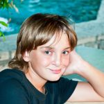 Saša je sa 11 godina nestao na putu do treninga: 22 godine kasnije majka je pronašla opremu i poruku “Mama, ako nađeš ovo znaj…” Saša je sa 11 godina nestao na putu do treninga: 22 godine kasnije majka je pronašla opremu i poruku “Mama, ako nađeš ovo znaj…” - featured image