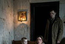 Posle svađe sa komšinicom, počeli su da nalaze pepeo, igle i krvave tragove — a onda je dete počelo da izgovara imena mrtvih.