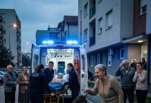 Majka je pala u postelju pod teškom temperaturom, a njena nesposobna kćerka je uradila nešto zbog čega je komšiluk zanijemio od bijesa