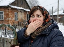 “OD DANA NAŠEG VJENČANJA, MOJ MUŽ MI NIKADA NIJE DOZVOLIO DA ODEM U KUĆU NJEGOVIH RODITELJA, KOJA SE NALAZI NA SELU. IŠLA SAM IZNAD NJEGOVIH PREDOČENJA I TAJNO POSJETILA ‘ZABRANJENU ADRESU’… IZNUTRA SAM OTKRILA NEŠTO ŠTO NISAM MOGLA PREDVIDJETI…”
