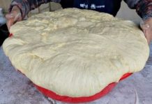 Konačno znam šta da DODAM tijestu da bude savršeno mekano i pahuljasto: Od toga pečem lepinje, kolače, vijuge i praznične kolače – sve od jednog tijesta!