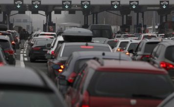 ZABORAVITE NA PEČATE, ALI SE NAORUŽAJTE STRPLJENJEM! Ovo vas čeka svaki put kada krenete u Evropu – SPREMITE ŽIVCE!