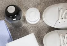 Ovo su najjednostavniji trikovi za čišćenje bijelih patika: Neka budu spremne za toplije vrijeme Ovo su najjednostavniji trikovi za čišćenje bijelih patika: Neka budu spremne za toplije vrijeme - featured image