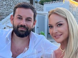 Melinina kuma ukrala šou na venčanju u Monaku: Haljina raskošnija od mladine, a njena zaova nosi torbu koja košta kao garsonjera u Srbiji – Karići izdominirali Melinina kuma ukrala šou na venčanju u Monaku: Haljina raskošnija od mladine, a njena zaova nosi torbu koja košta kao garsonjera u Srbiji - Karići izdominirali - featured image