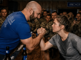 U baru za vojnike, muškarac je namerno prosuo vodu po meni, a zatim me izazvao da testiram svoju snagu u meču u rvanju rukama. Bio je siguran da sam samo obična domaćica, ali nije imao pojma ko sam zapravo i šta sve mogu 😱😨