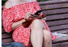 Šta znači ako stalno mrdate nogom dok sedite: Psiholozi kažu da ovo otkriva više nego što mislite