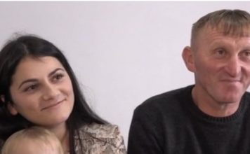 Duško je oženio najlepšu albansku mladu: Rodila je pet ćerki u trošnoj kući na Goliji bez vode i kupatila, a onda je usledio obrt Duško je oženio najlepšu albansku mladu: Rodila je pet ćerki u trošnoj kući na Goliji bez vode i kupatila, a onda je usledio obrt - featured image